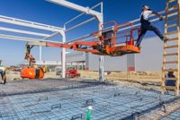 Unsafe work during faciltiy construction